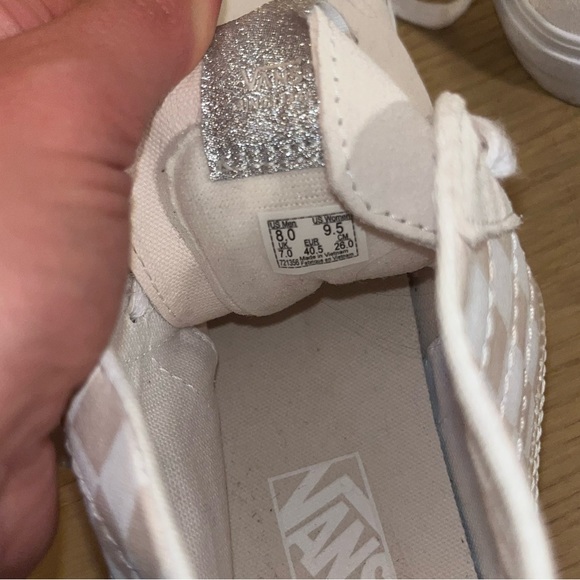 High top Vans NWOT - Picture 5 of 6